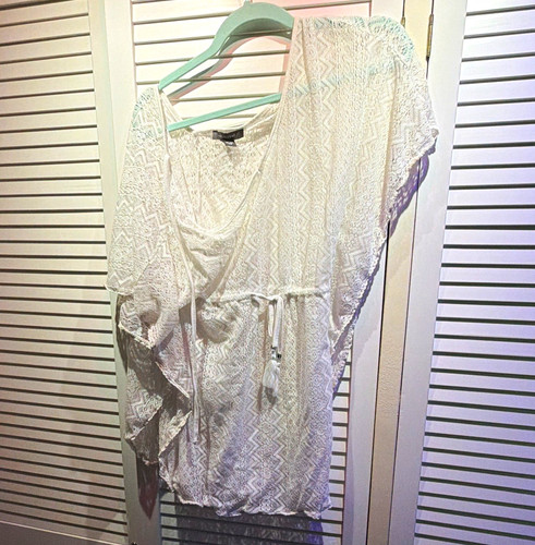 Primark white lace chevron - lace,